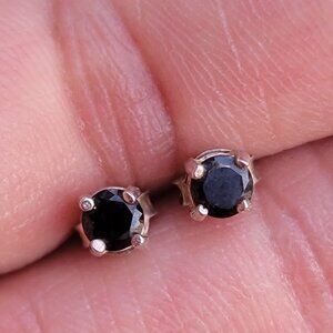 Black spinel 925 sterling silver studs earrings